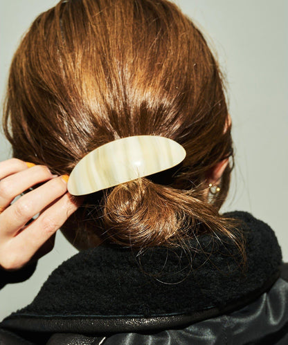 SUI AVA OVAL CLIP