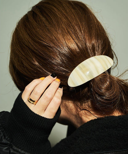SUI AVA OVAL CLIP