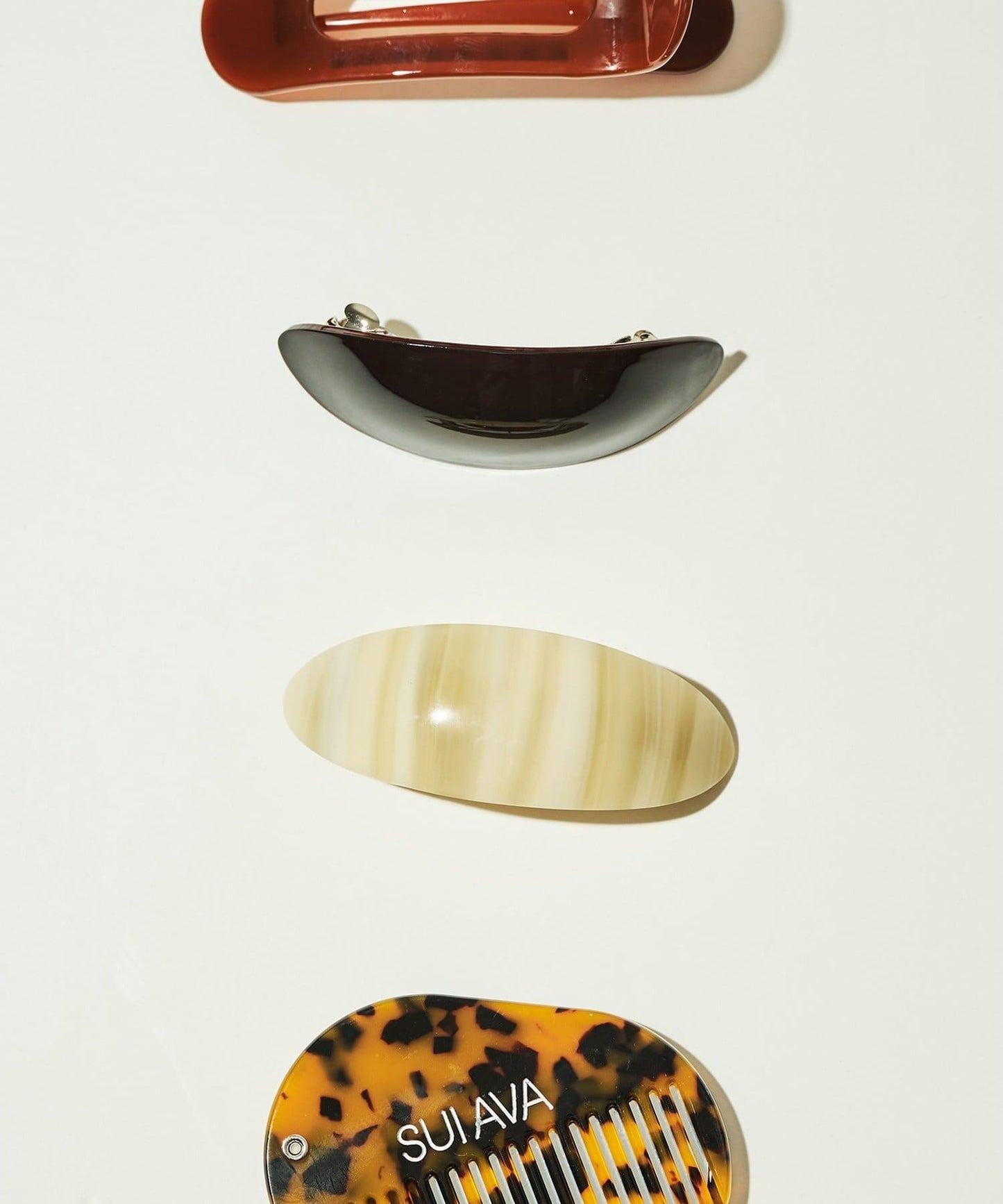 SUI AVA OVAL CLIP
