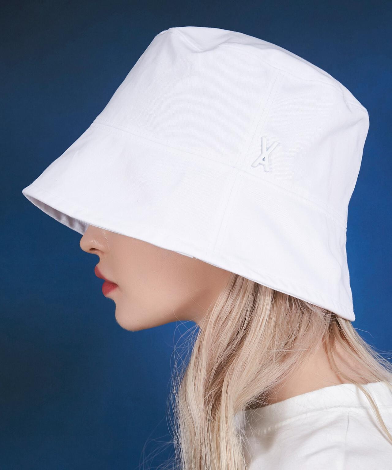 VARZAR/バザール Stud drop over fit bucket hat