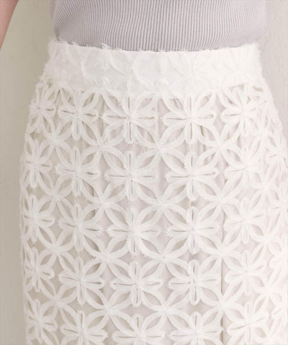 花朵刺繡修身半身裙