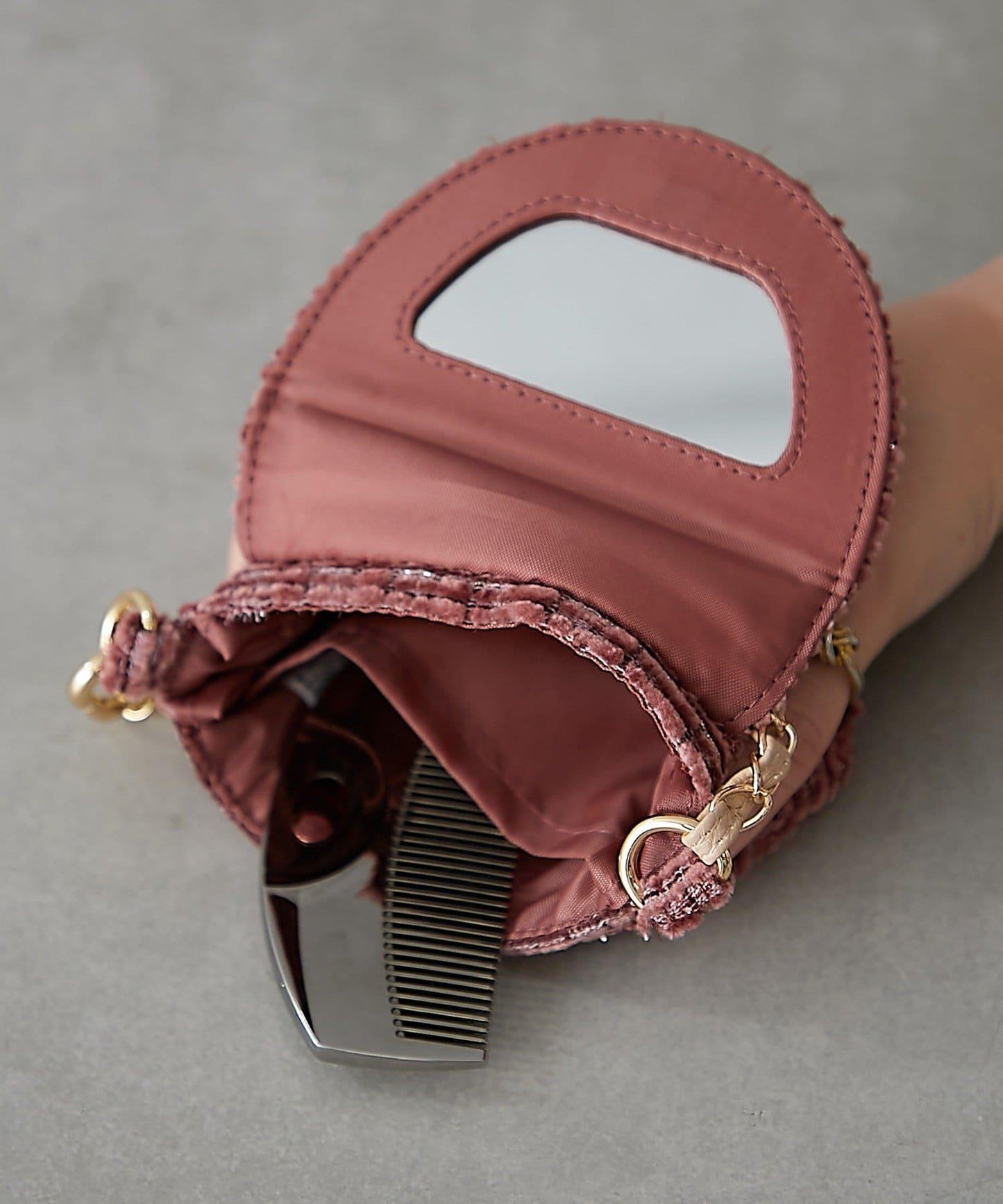 Tweed Lip Plus Pouch 唇膏包