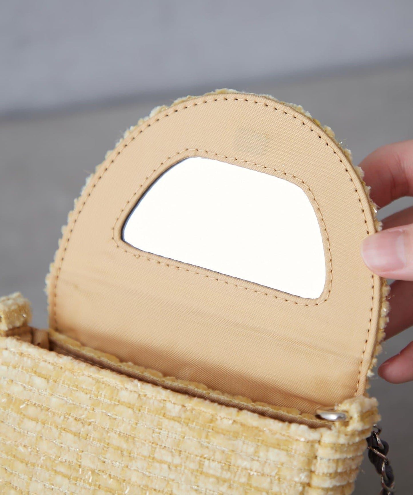 Tweed Lip Plus Pouch 唇膏包