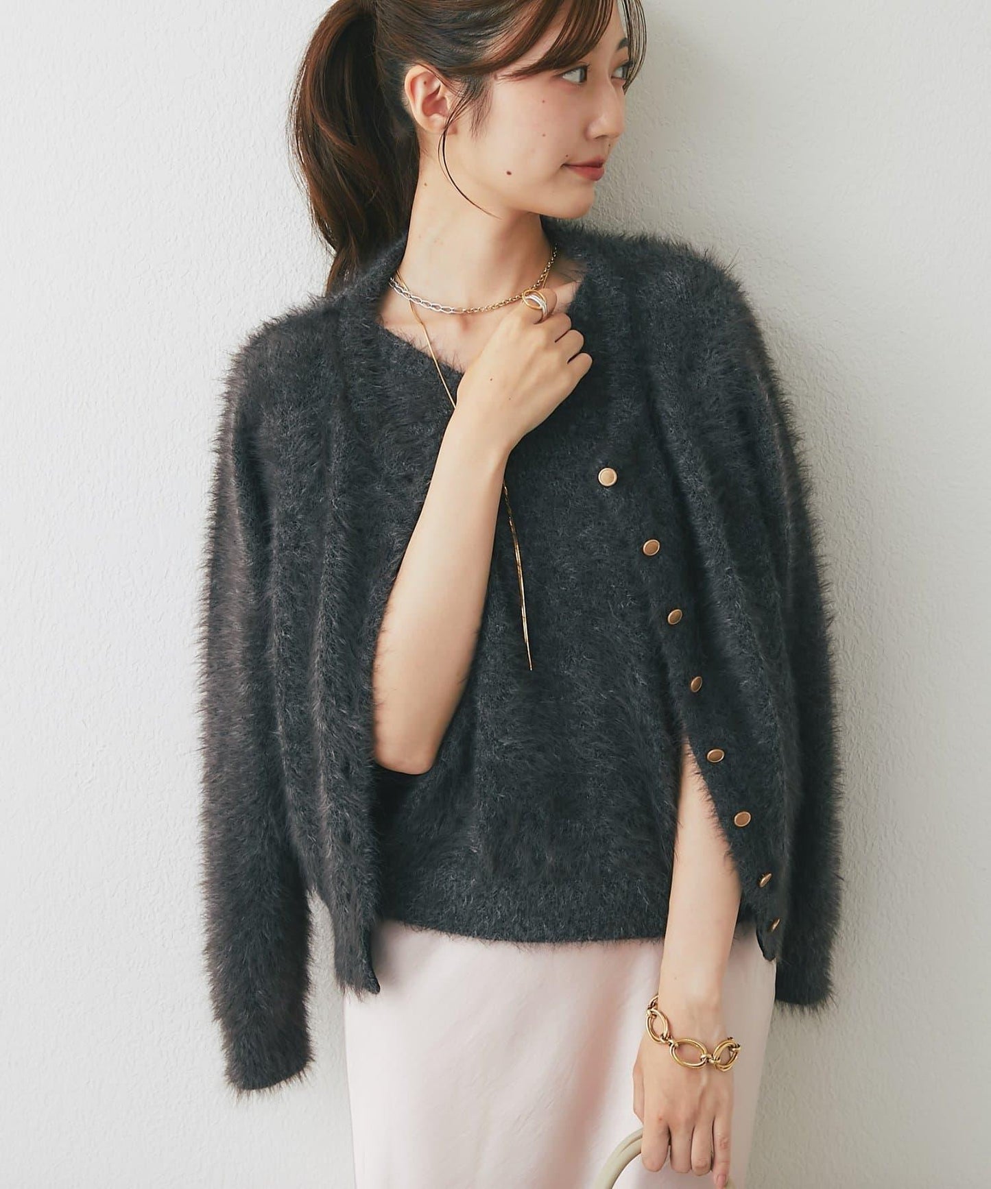 【可成套搭配·極致觸感】毛絨羽毛圓領開衫