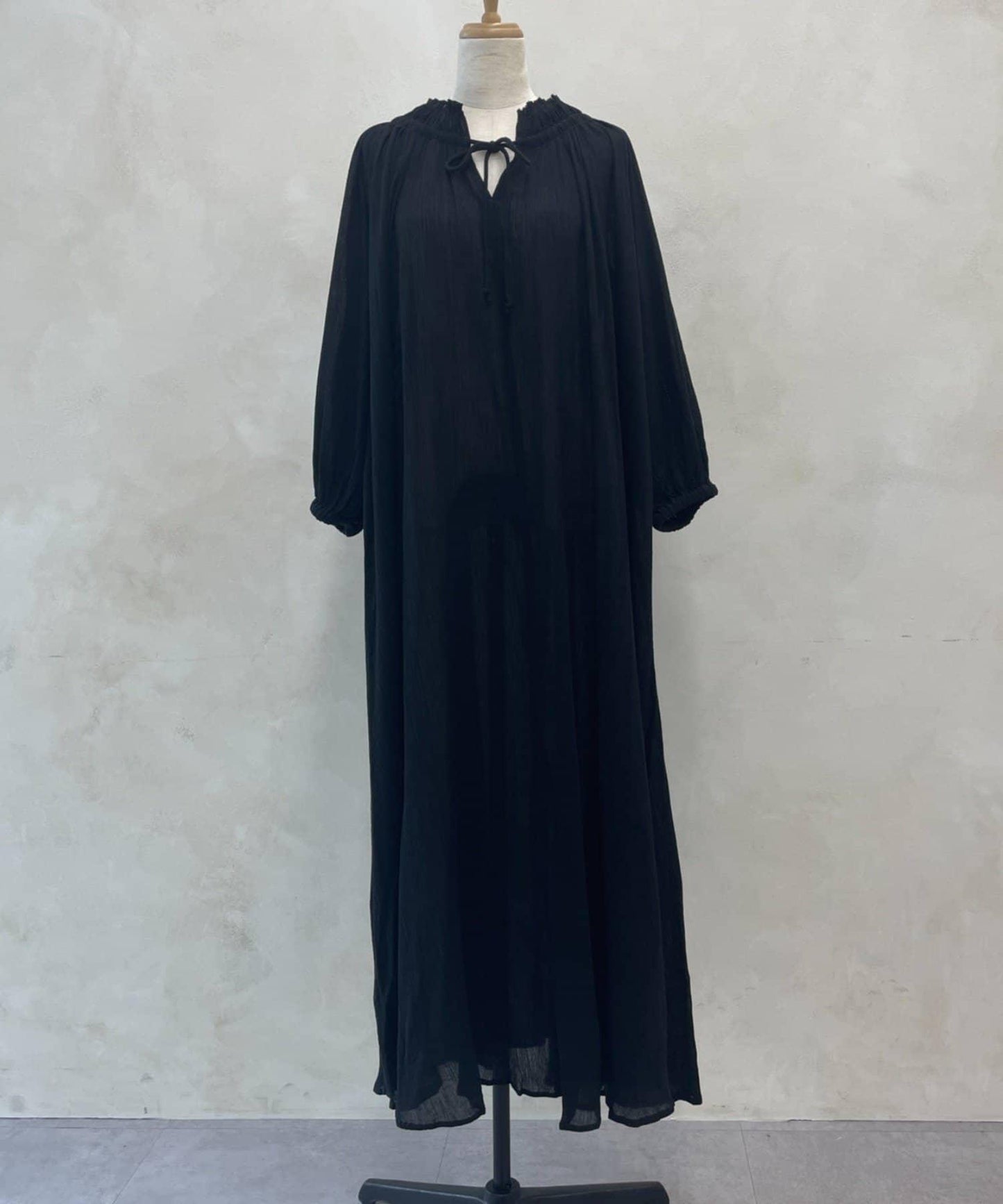 繫帶連衣裙