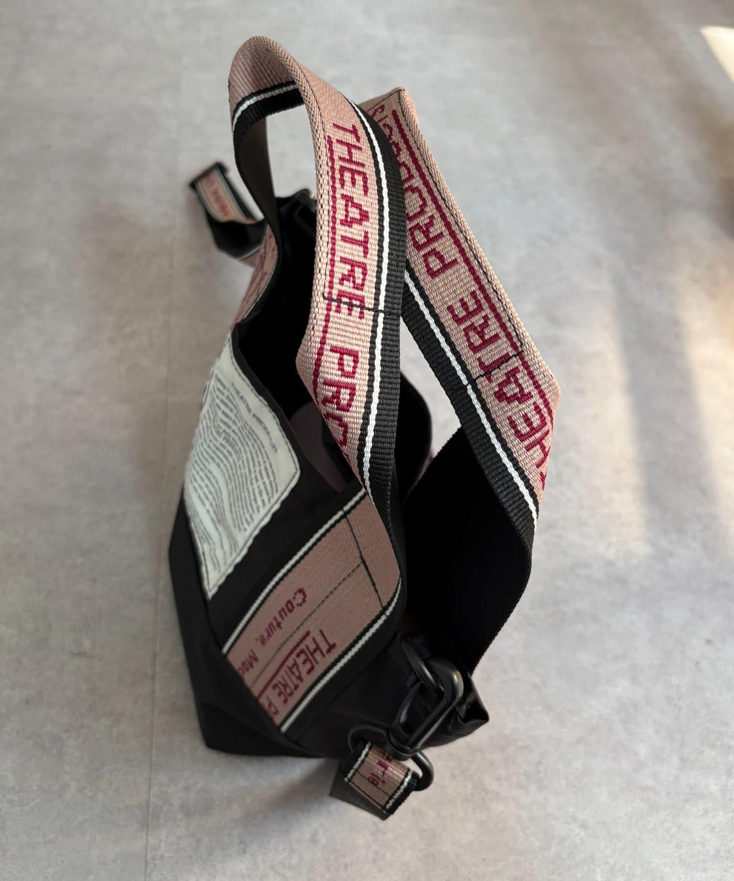 【THEATRE PRODUCTS】Logo Tape 2WAY單肩包