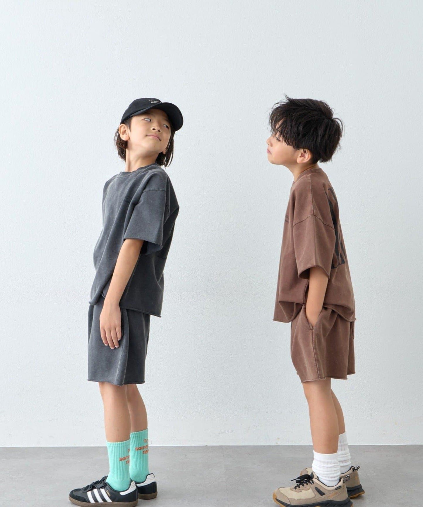 【KIDS】做舊工藝後背Logo五分袖套裝
