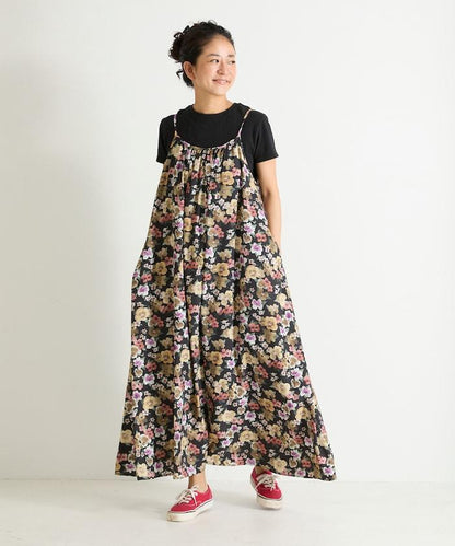 碎花吊帶連衣裙
