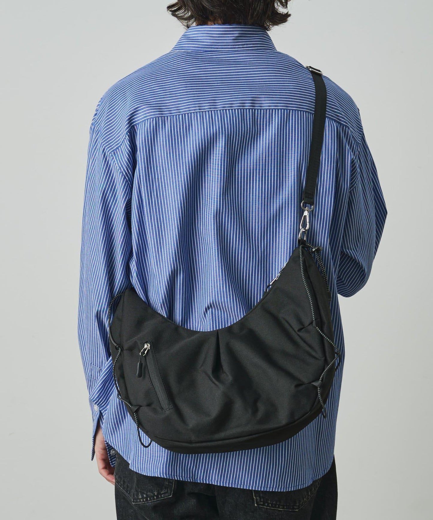 UNISEX 潑水多功能手提月牙包