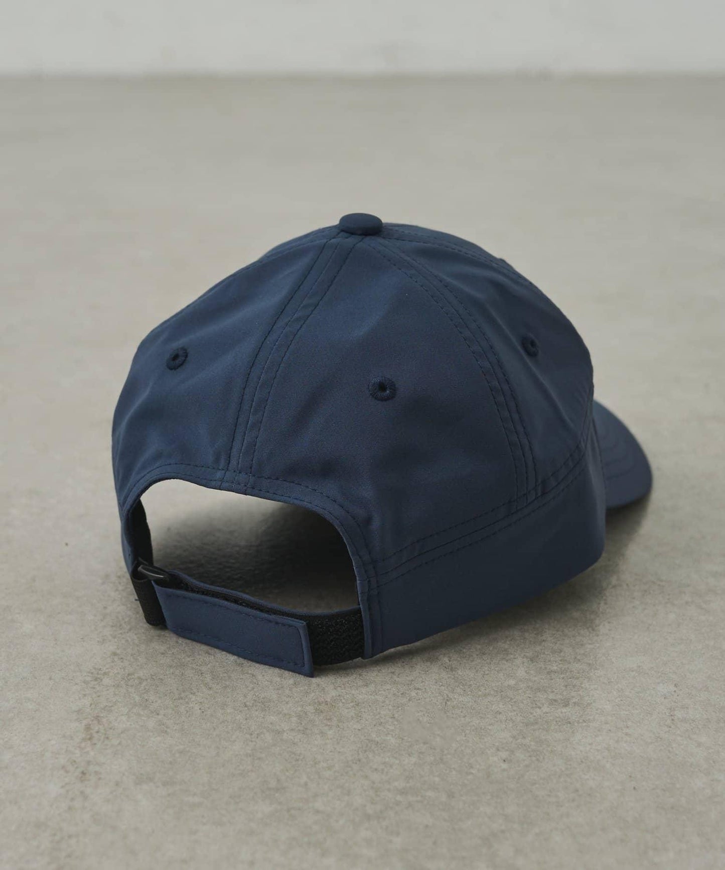 【UNISEX】防潑水反光Logo運動帽