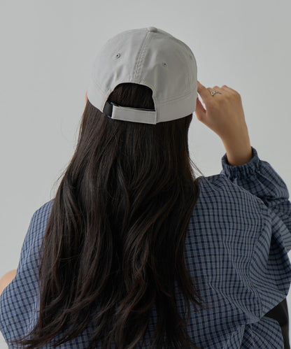 【UNISEX】防潑水反光Logo運動帽