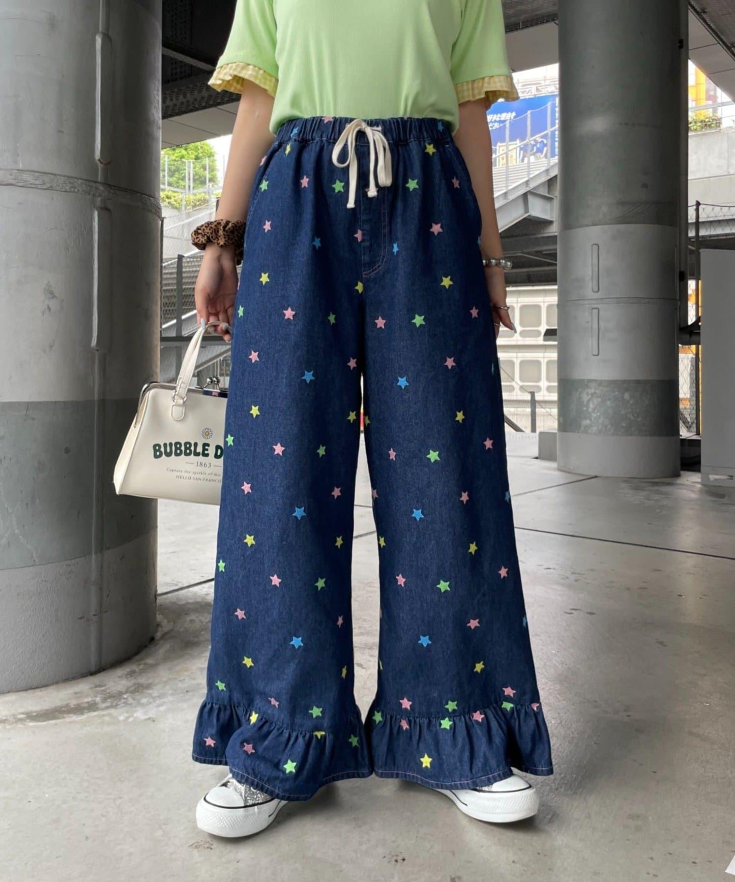 HELLO.SANFRANCISCO 裙襬荷葉邊星形刺繡牛仔褲
