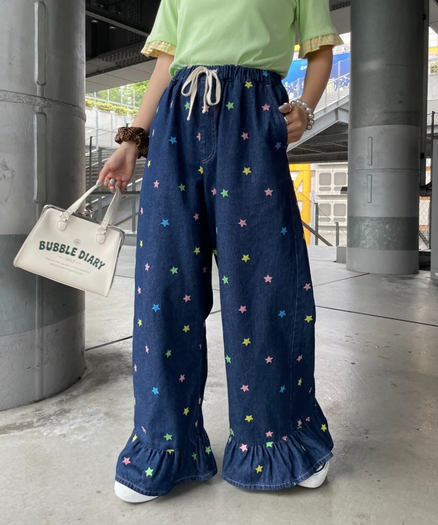 HELLO.SANFRANCISCO 裙襬荷葉邊星形刺繡牛仔褲