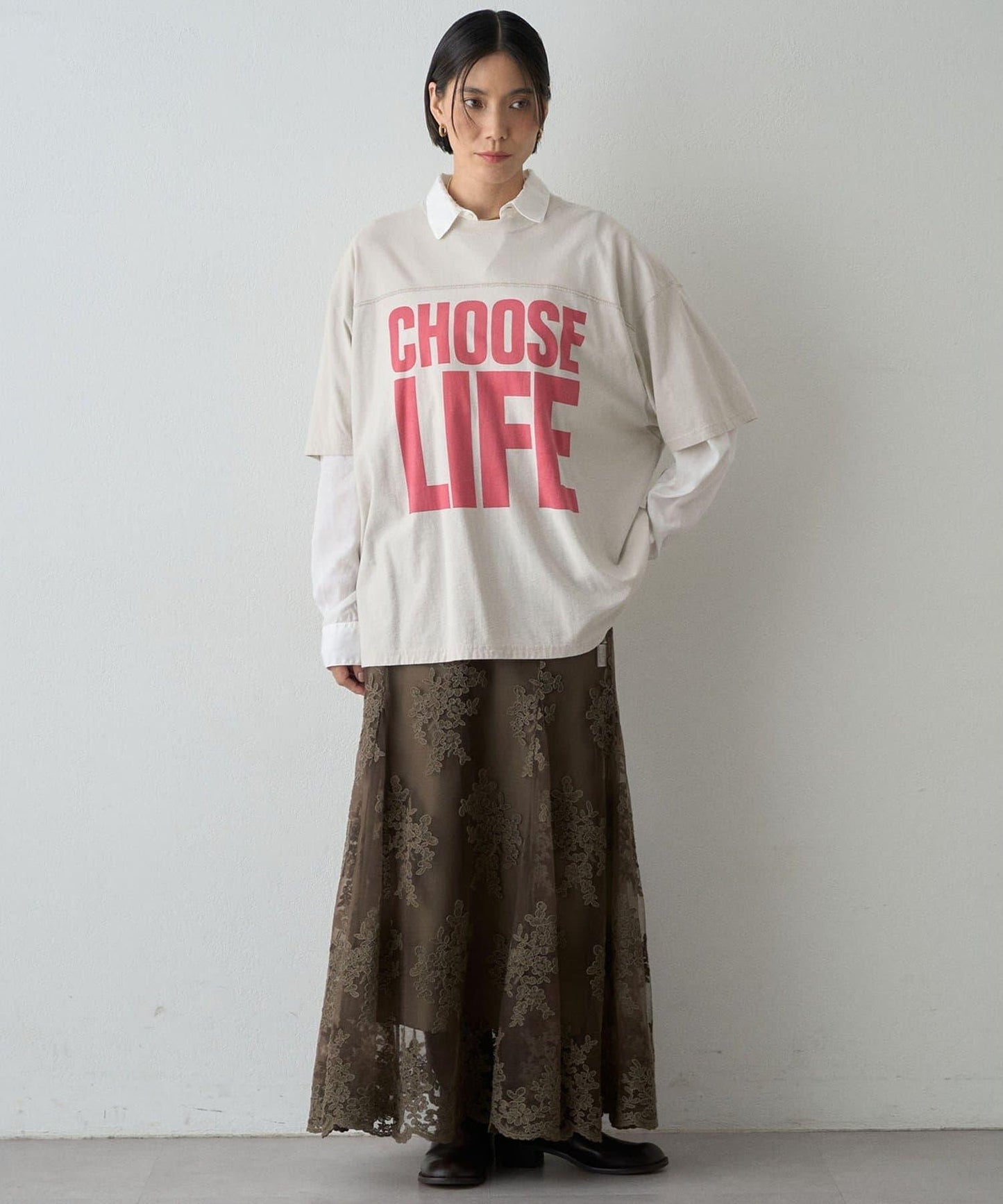 【KATHARINE HAMNETT】スローガンフットボールTシャツ