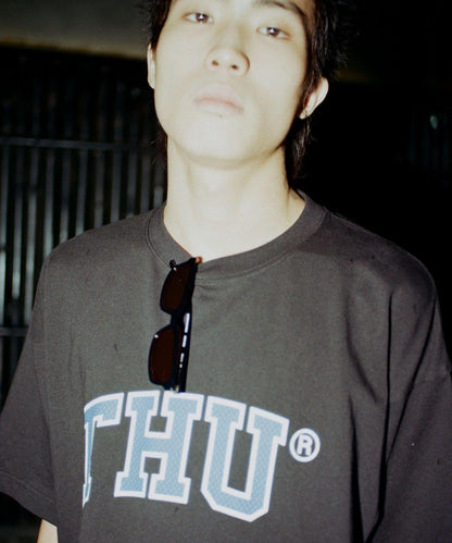 THUR JUST DOT 短袖T恤