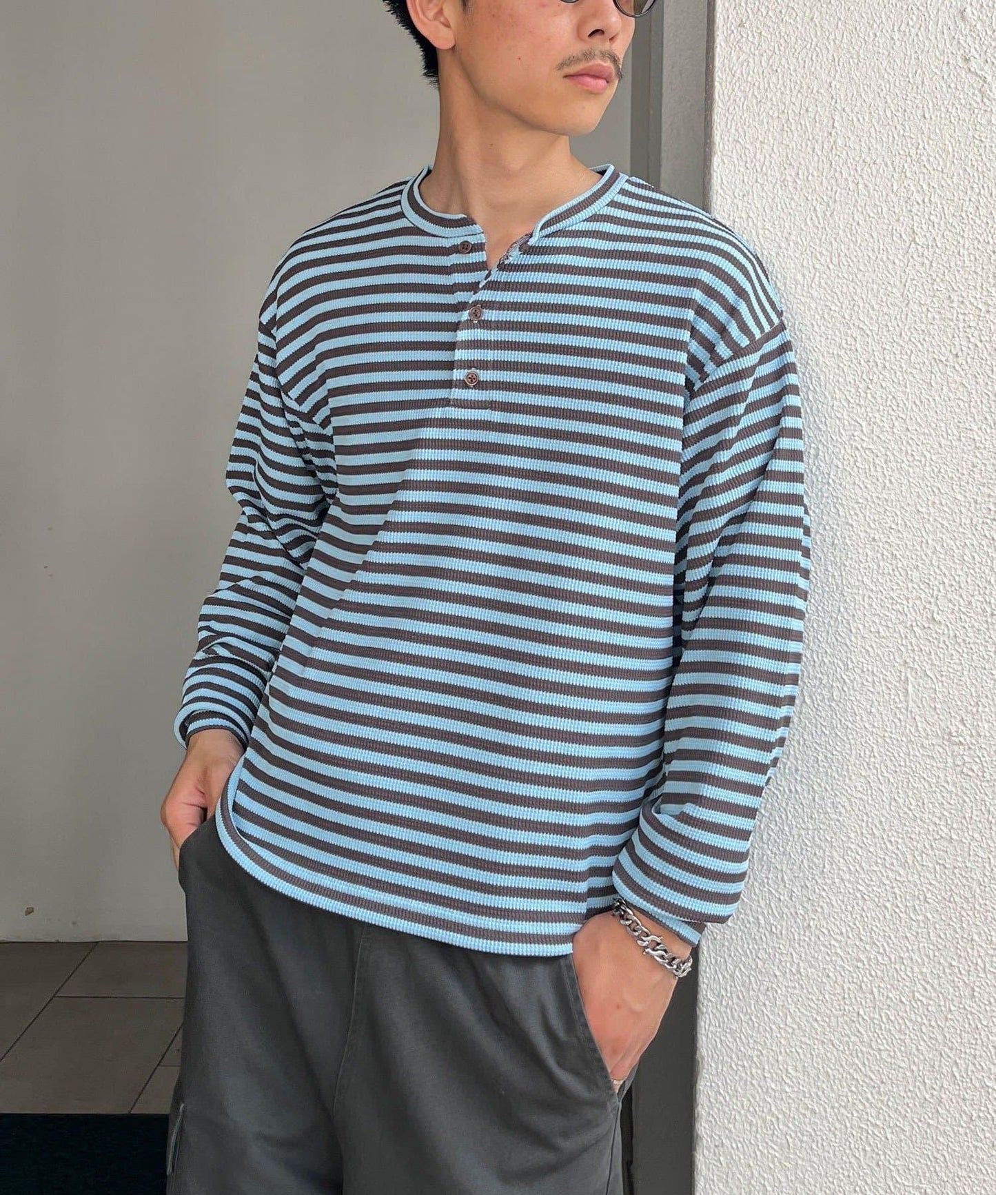條紋華夫格亨利領長袖T恤