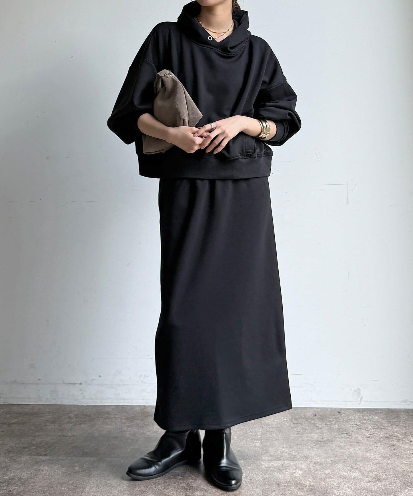 短款寬鬆連帽衛衣+緊身半身裙套裝