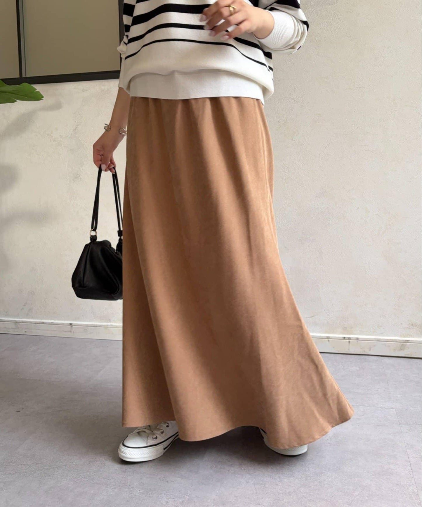 蜜桃絨感喇叭半身裙