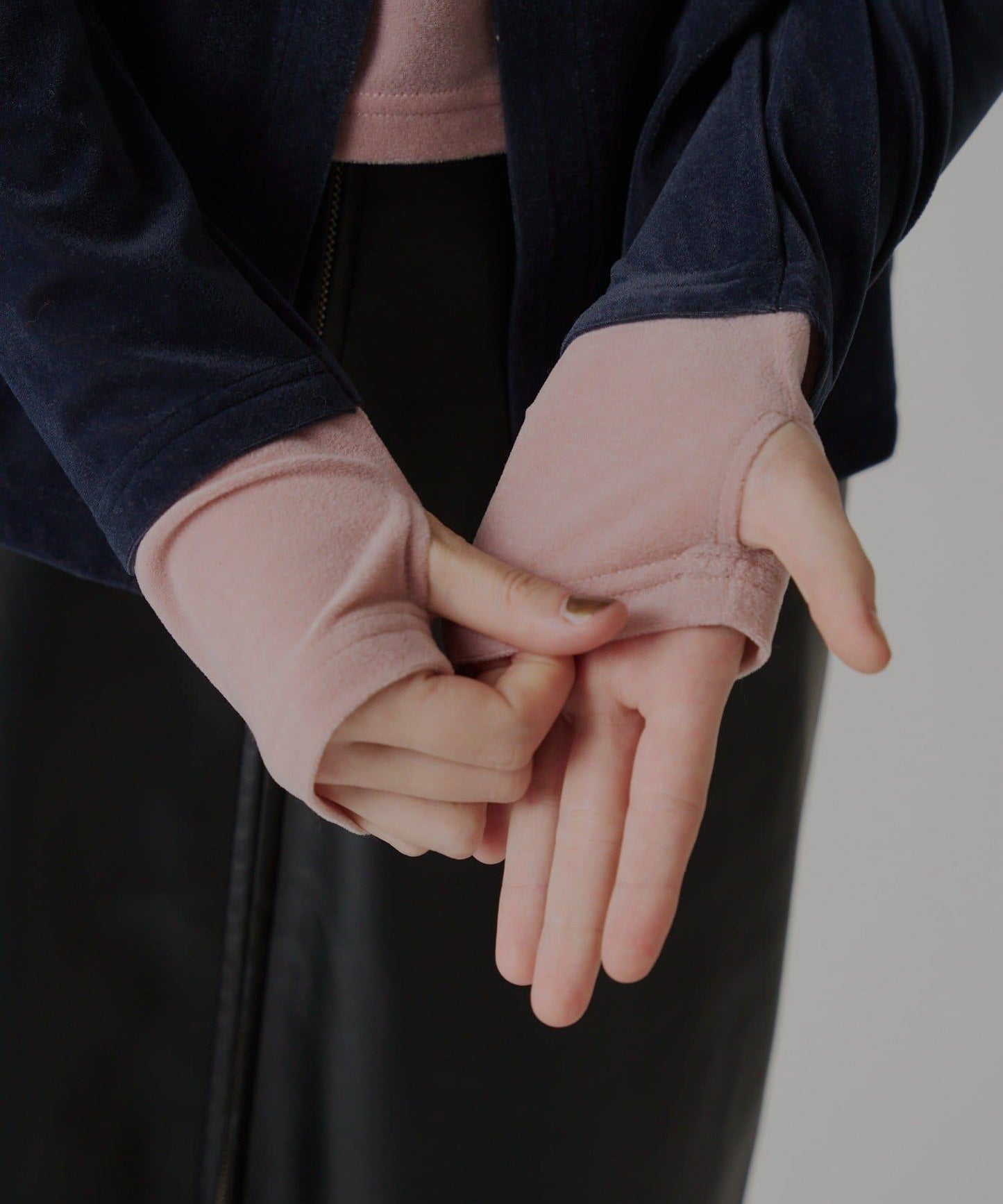 WHIMSIC 多穿法透視絲絨針織開衫