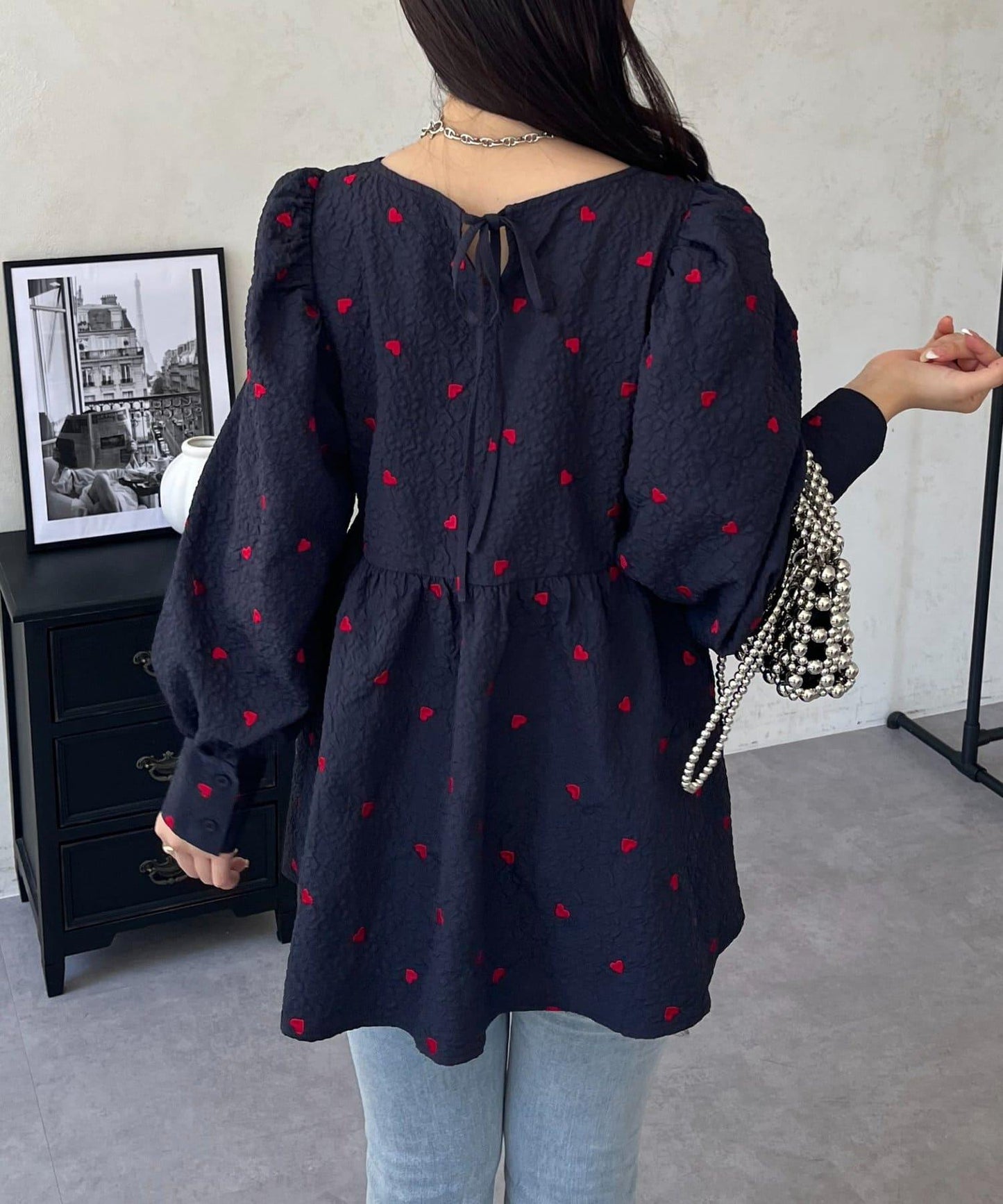 心形刺繡泡泡袖收腰襯衫