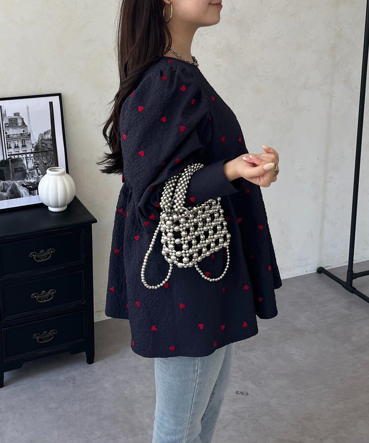 心形刺繡泡泡袖收腰襯衫