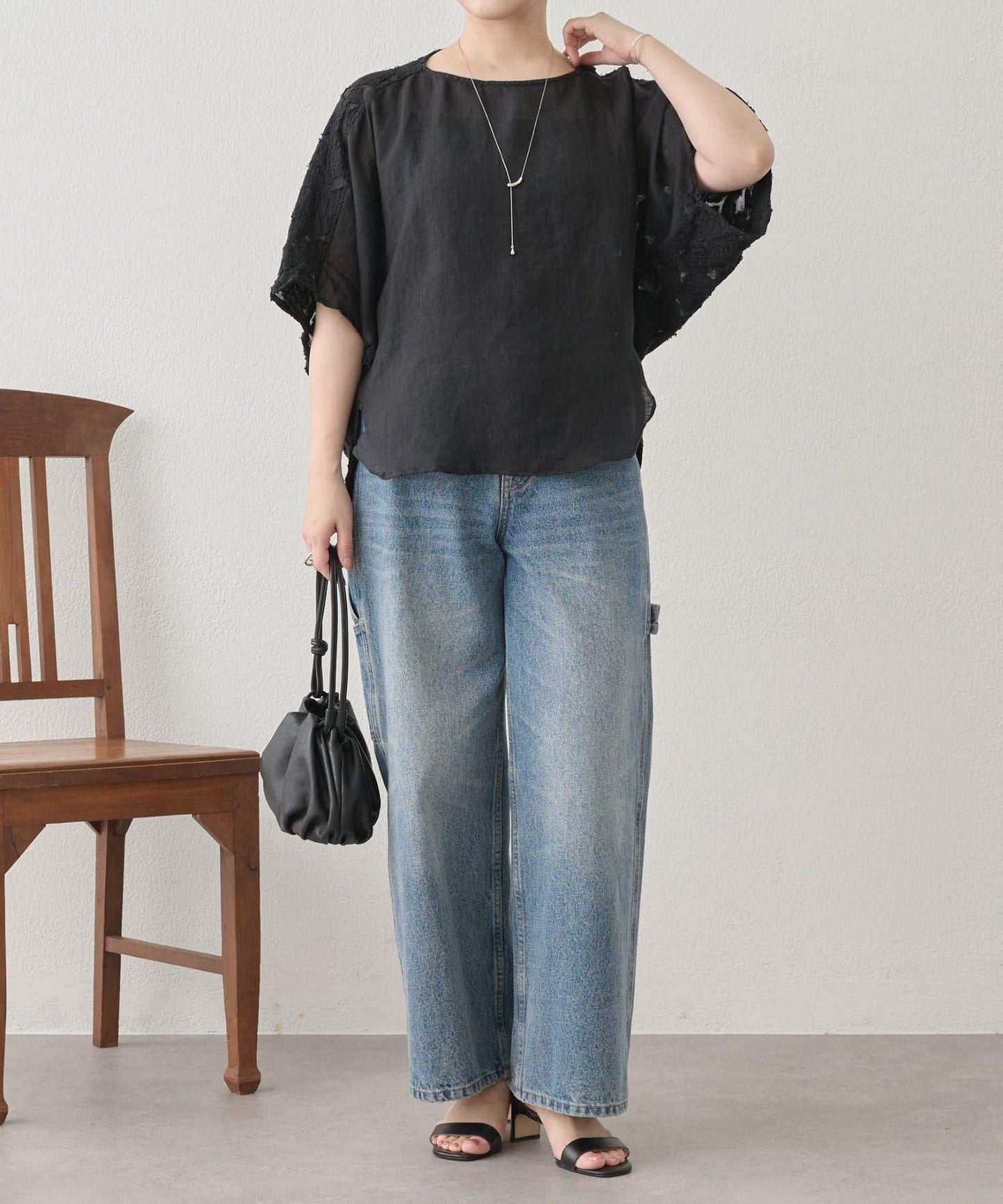 刺繡套頭衫