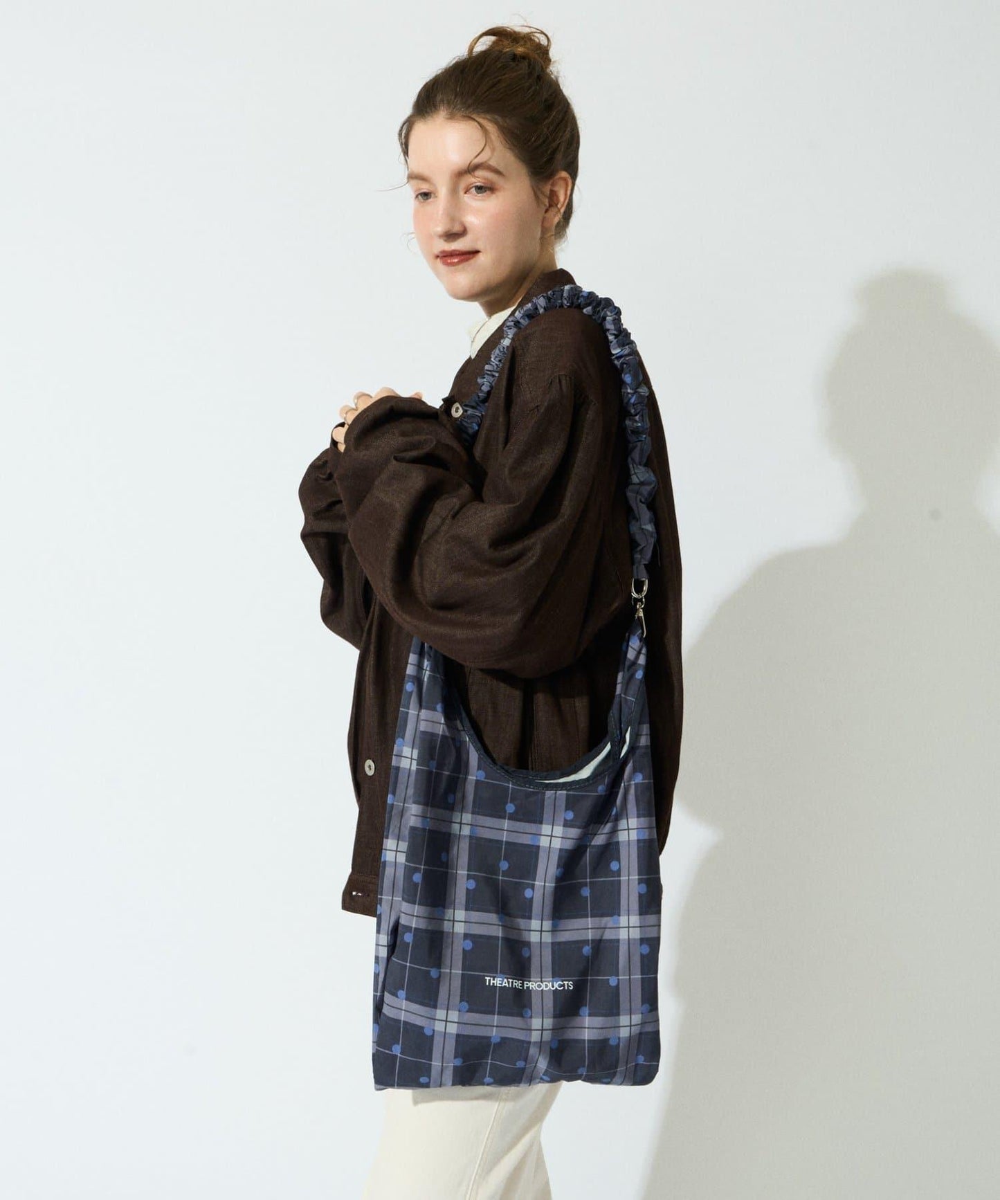 THEATRE PRODUCTS聯名 附環保袋2WAY絎縫包