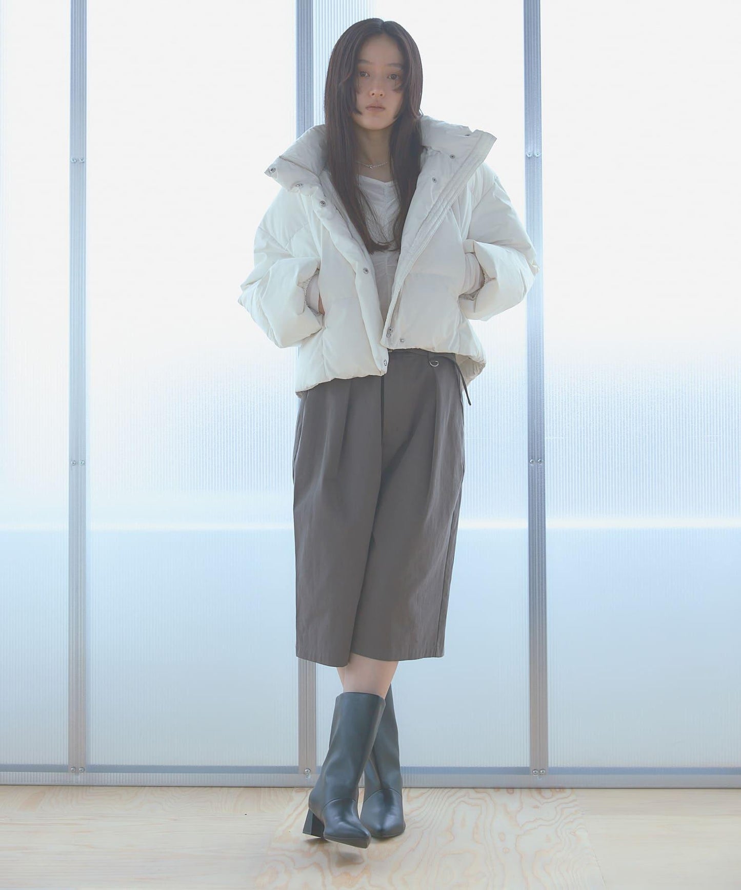 調溫防潑水兩穿連帽羽絨服