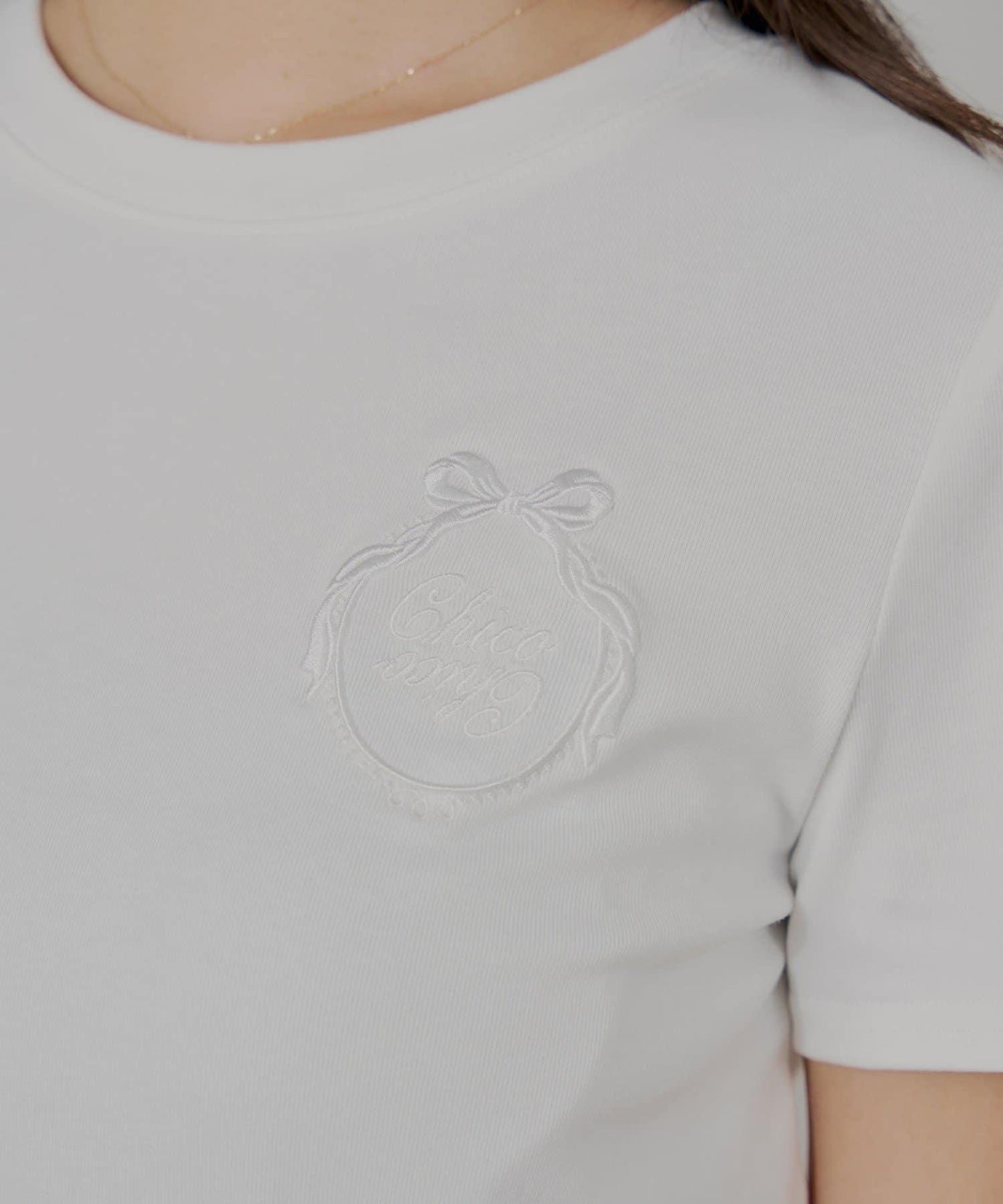 刺繡徽章Logo T恤