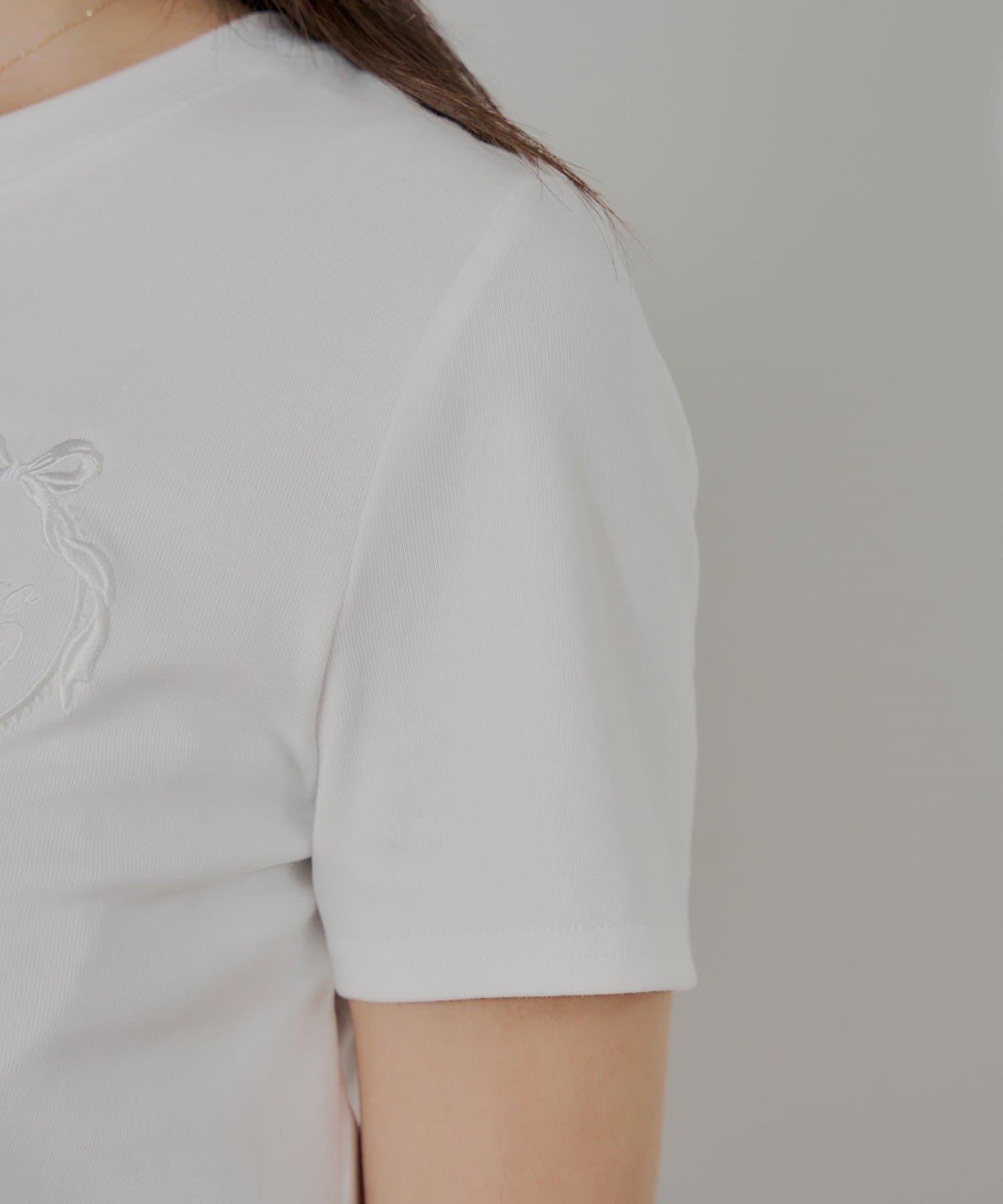 刺繡徽章Logo T恤