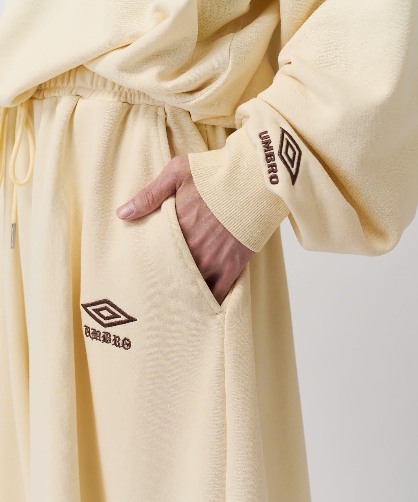 【UMBRO for Lui's】氣球曲線工裝運動褲