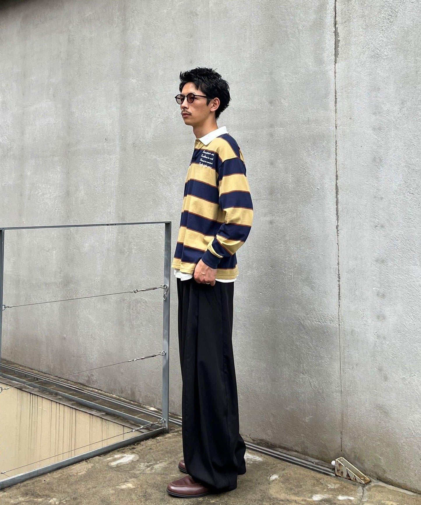 條紋橄欖球衫