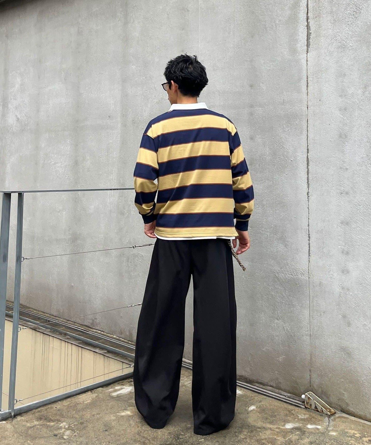 條紋橄欖球衫