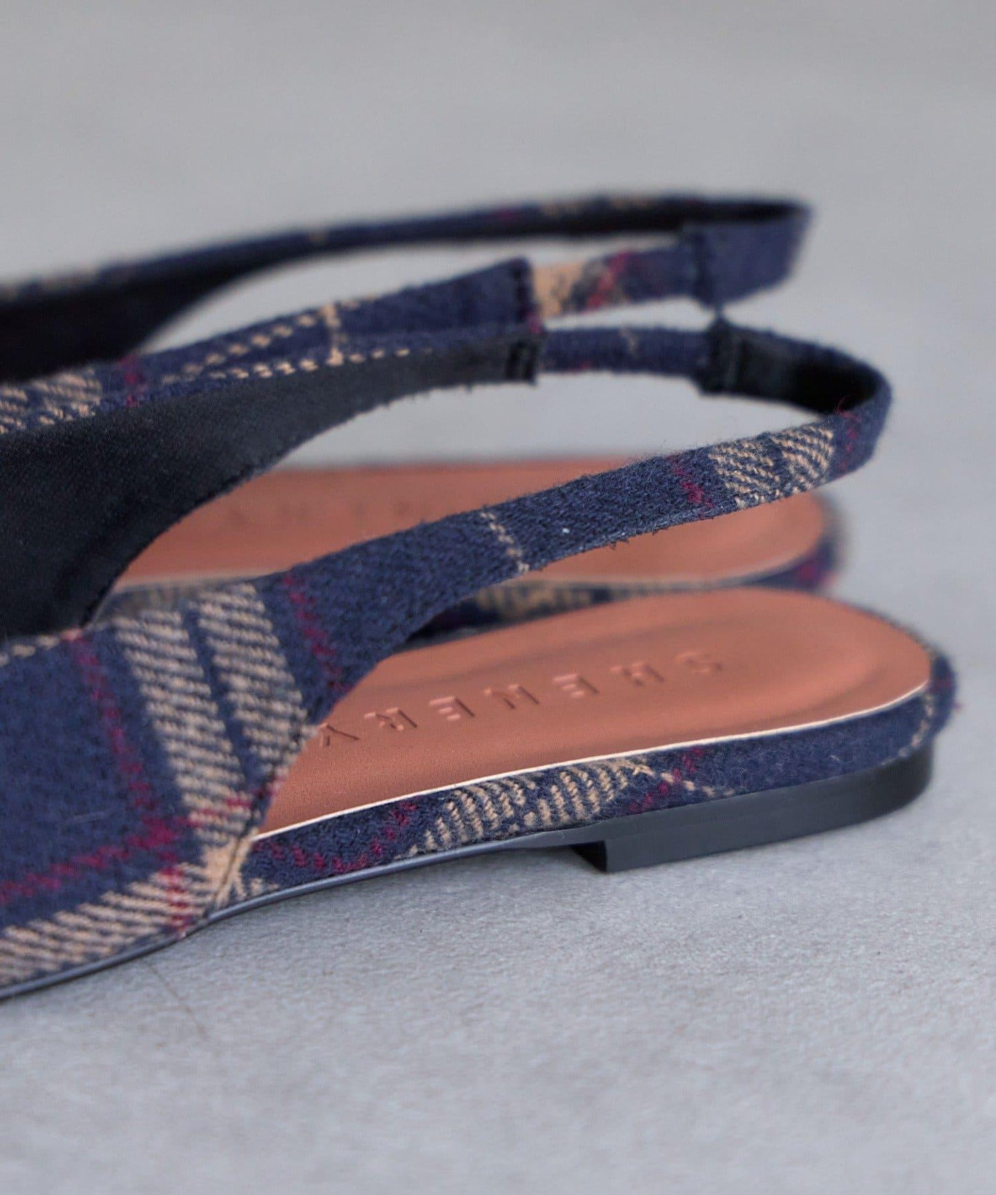 Slingback 平底鞋