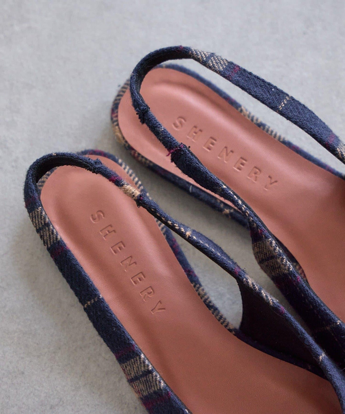 Slingback 平底鞋