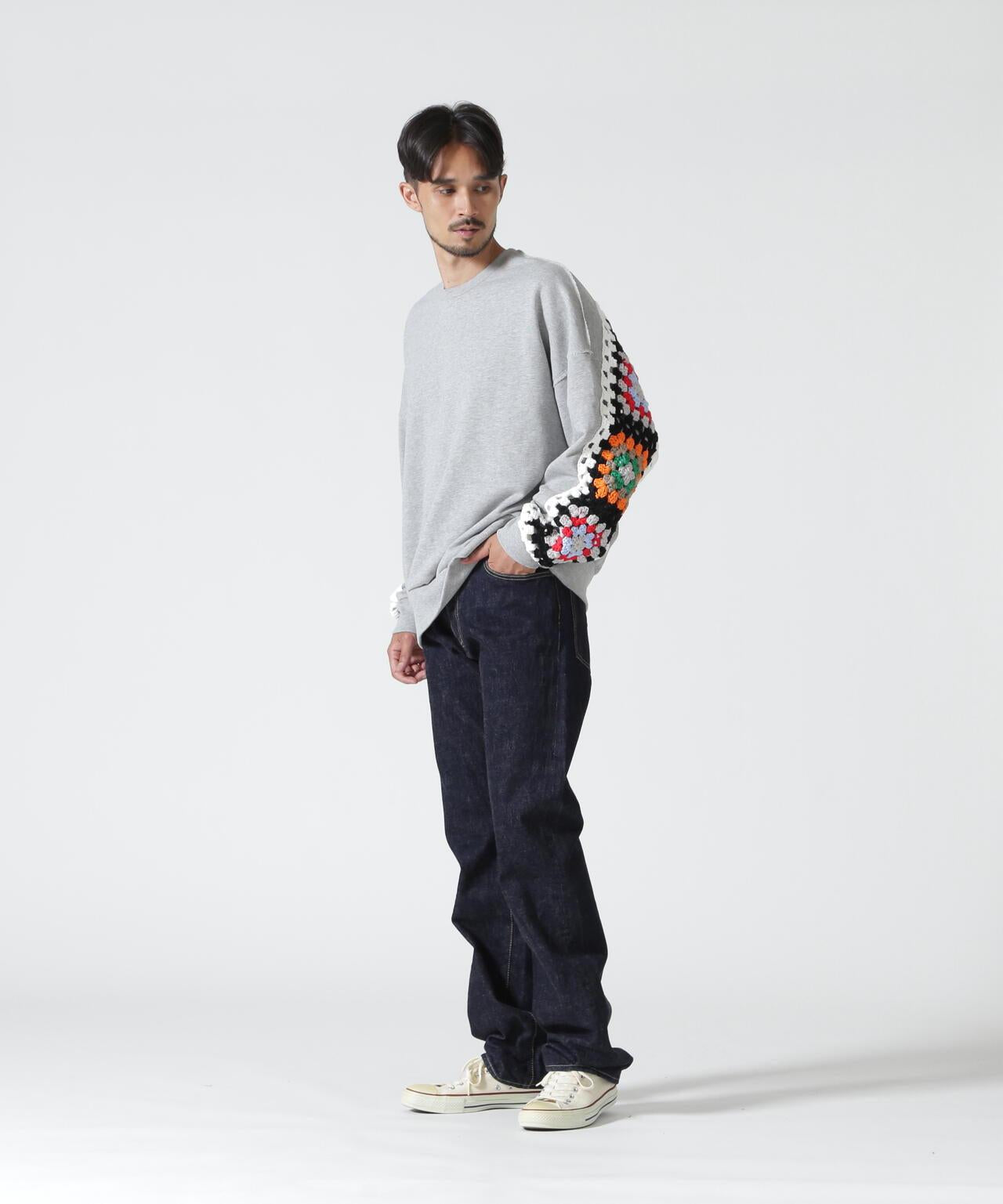 DISCOVERED CROCHET SLEEVE SWEAT(UNISEX) 聯名款 鉤針袖衛衣