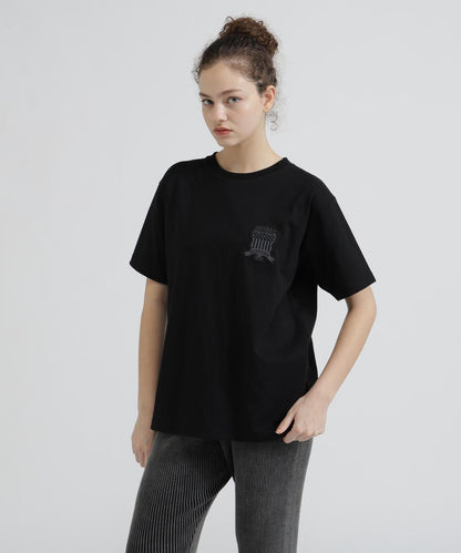 WOMAN SIGNATURE VARSITY LOGO T-SHIRT