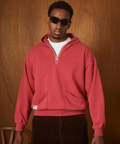 HALF ZIP HOODED SWEAT 半拉鍊連帽衛衣