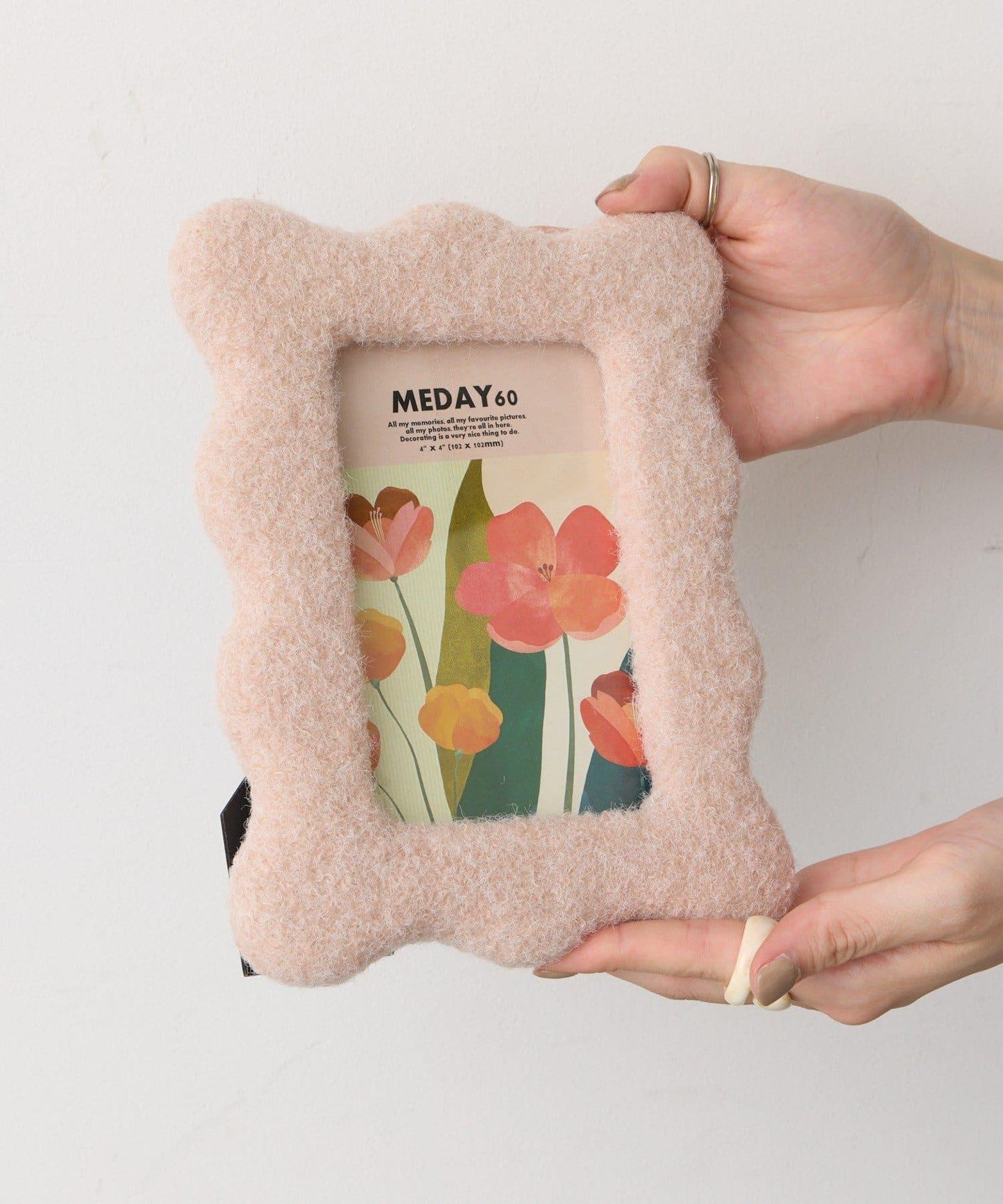 【MEDAY-60】Photo Frame Fluffy Long Wave