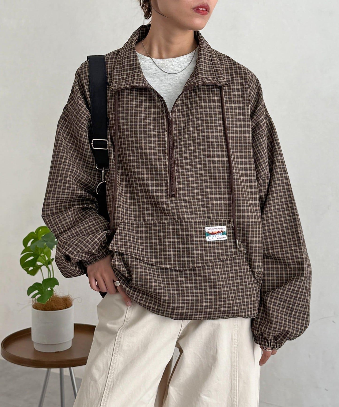 立領套頭衫