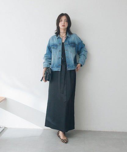 A・MONN 喇叭下襬牛仔夾克