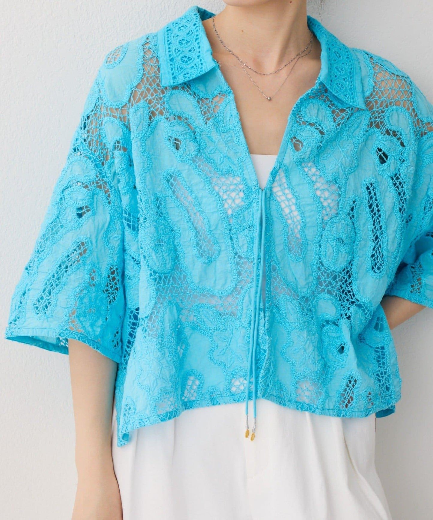 刺繡短袖襯衫