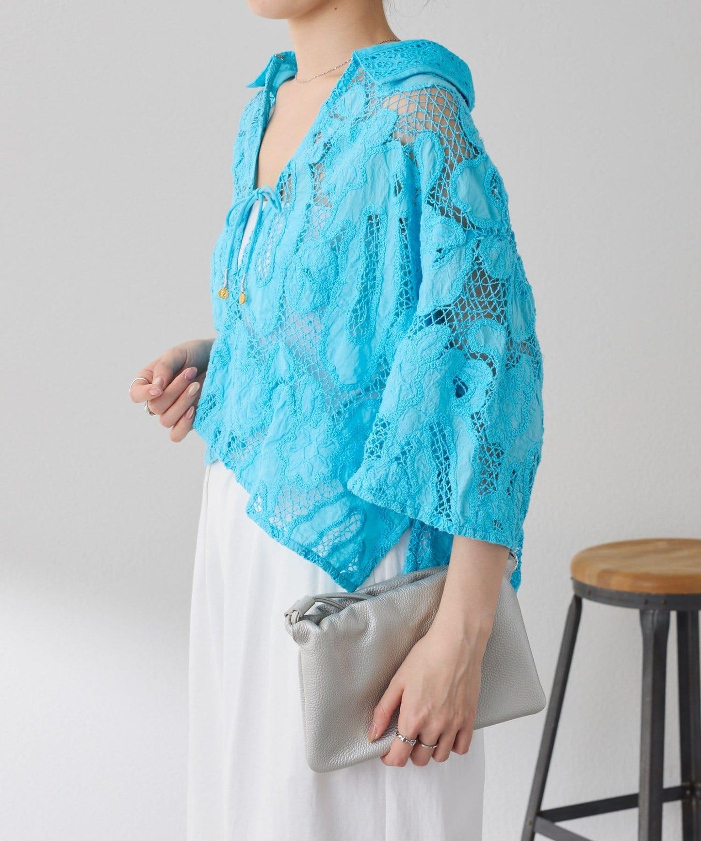 刺繡短袖襯衫