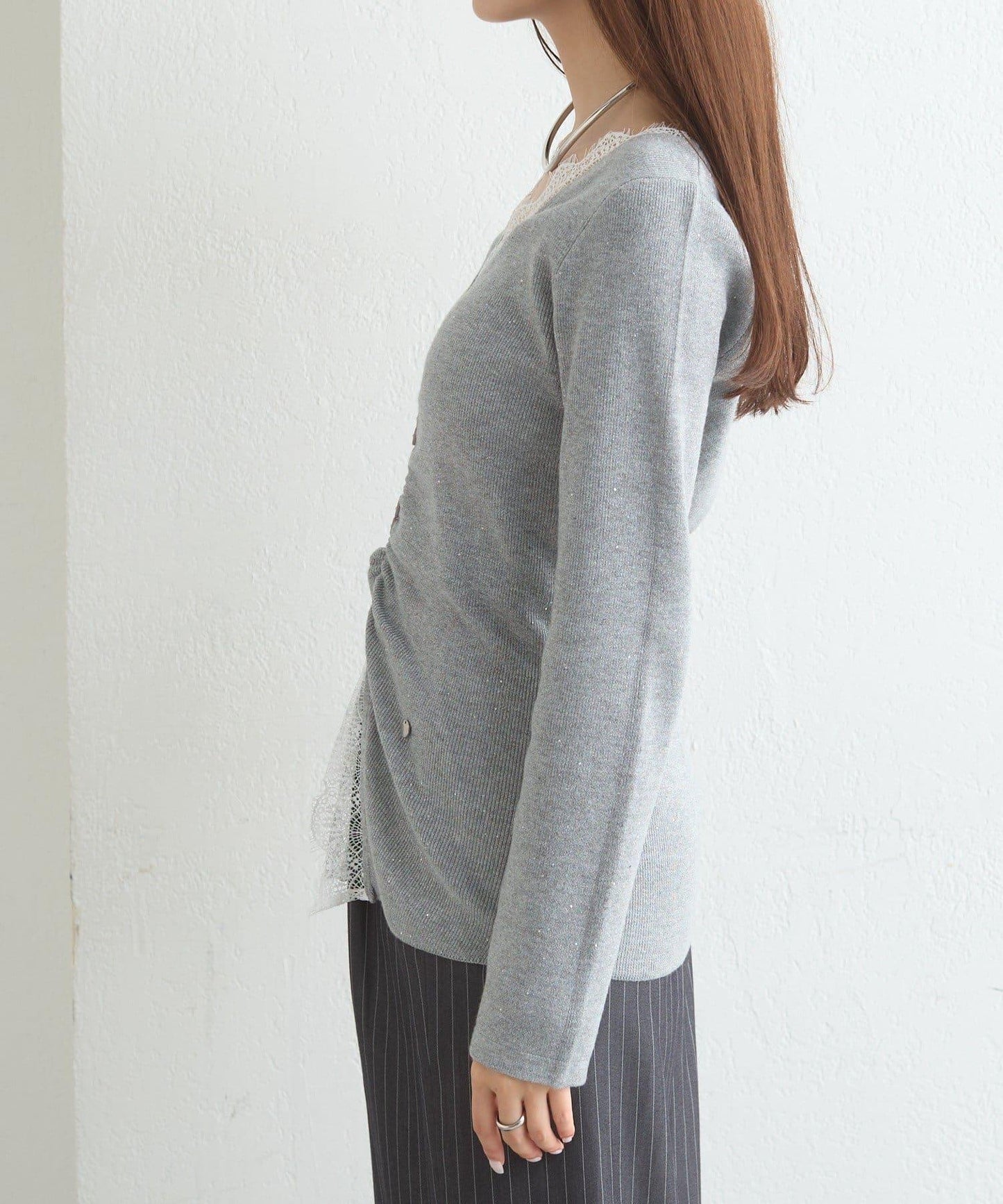 蕾絲拼接V領針織衫