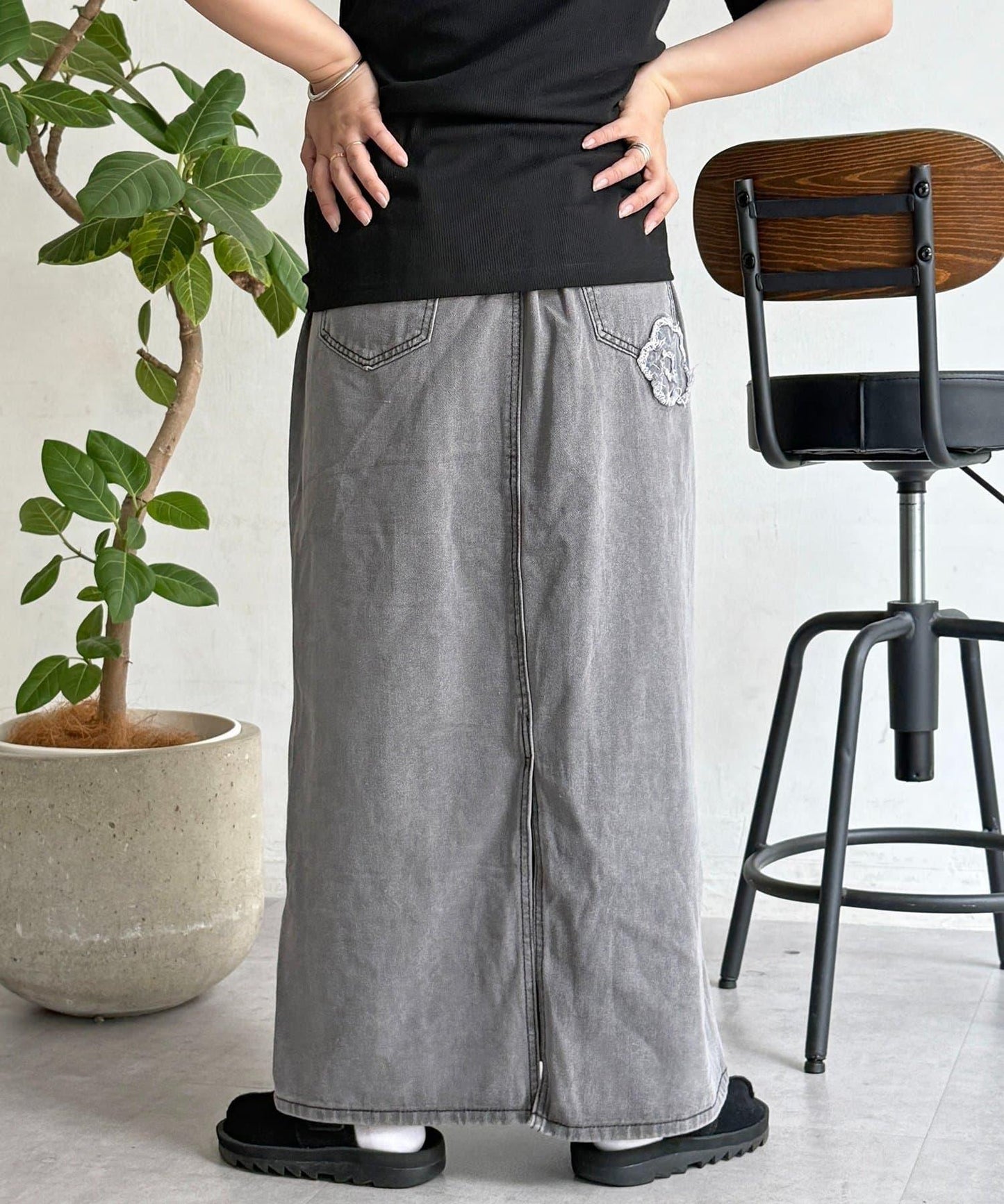 花朵刺繡牛仔半身裙