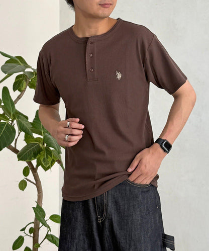 U.S. POLO ASSN. 緊身羅紋亨利領T恤