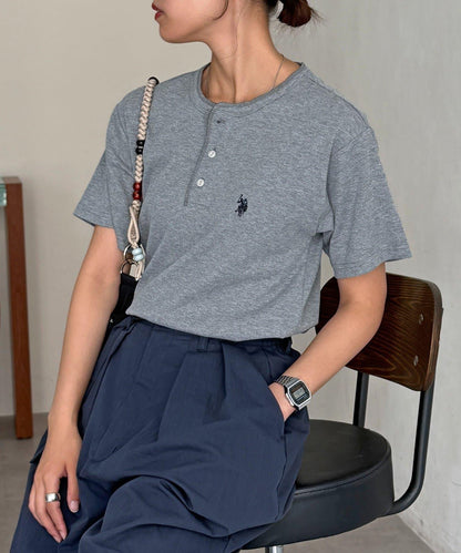 U.S. POLO ASSN. 緊身羅紋亨利領T恤