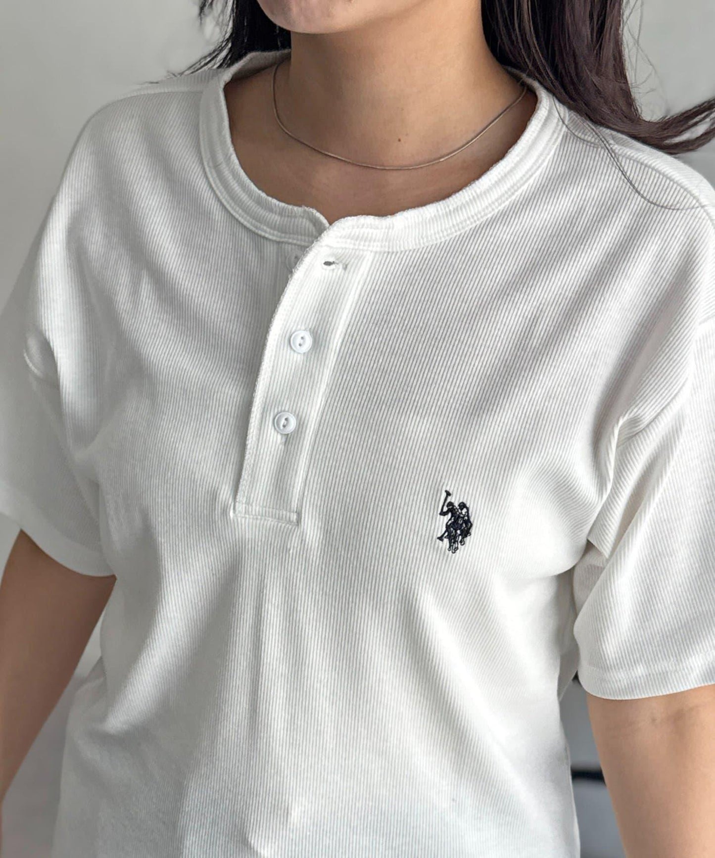 U.S. POLO ASSN. 緊身羅紋亨利領T恤