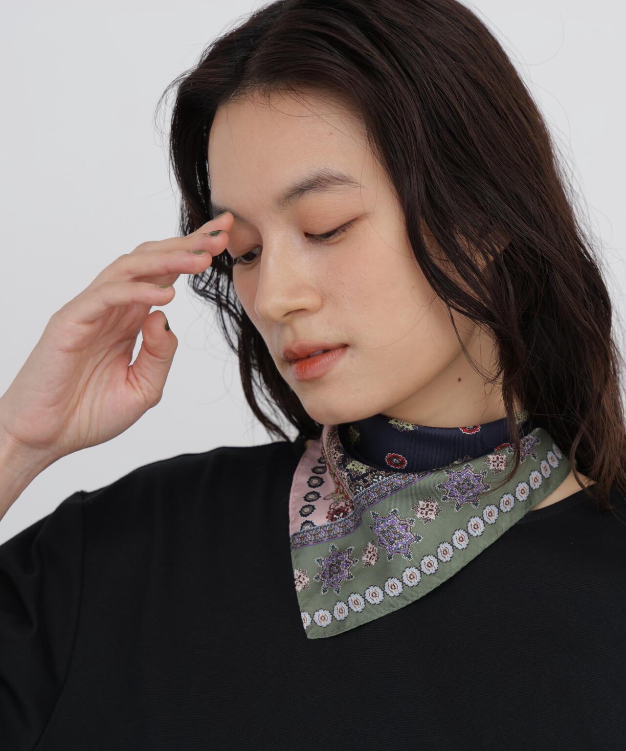 三角真絲圍巾