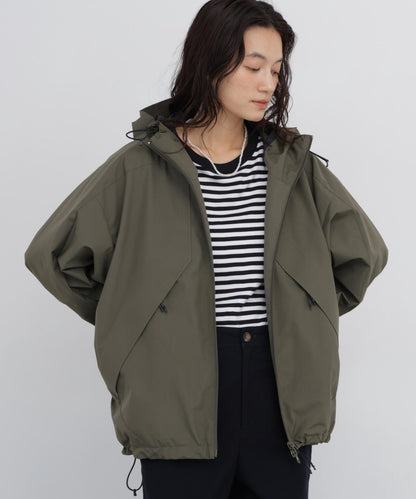 Phenix 聯名 GORE-TEX 夾克